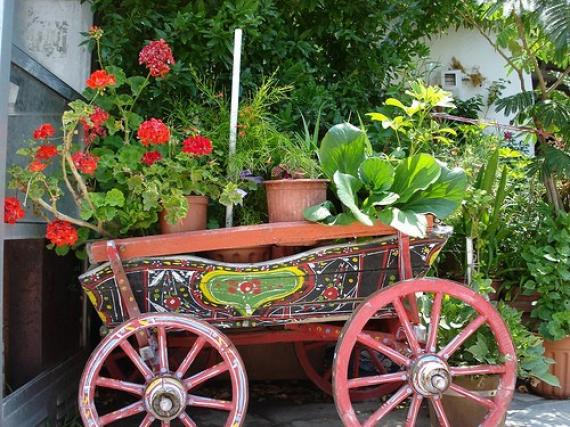 'Painted wooden cart at Ouranopoli - Halkidiki' - Χαλκιδική